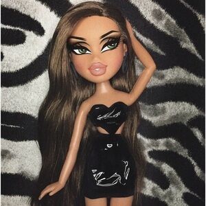 Meet your Posher, Sibria